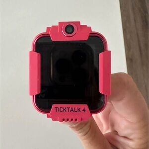 Tick talk 4 kids smart watch